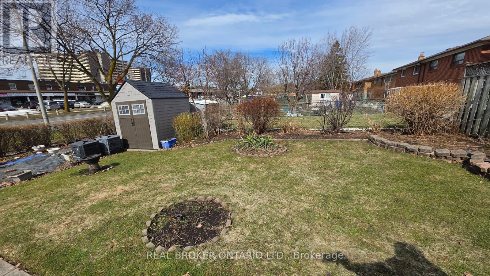 Upper - 214 Fairglen Avenue, Toronto (L'amoreaux), Ontario  M1W 1B1 - Photo 22 - E12798588