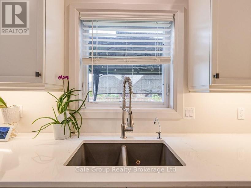 95 Thames Springs Crescent, Zorra, Ontario  N0M 2M0 - Photo 13 - X12899342