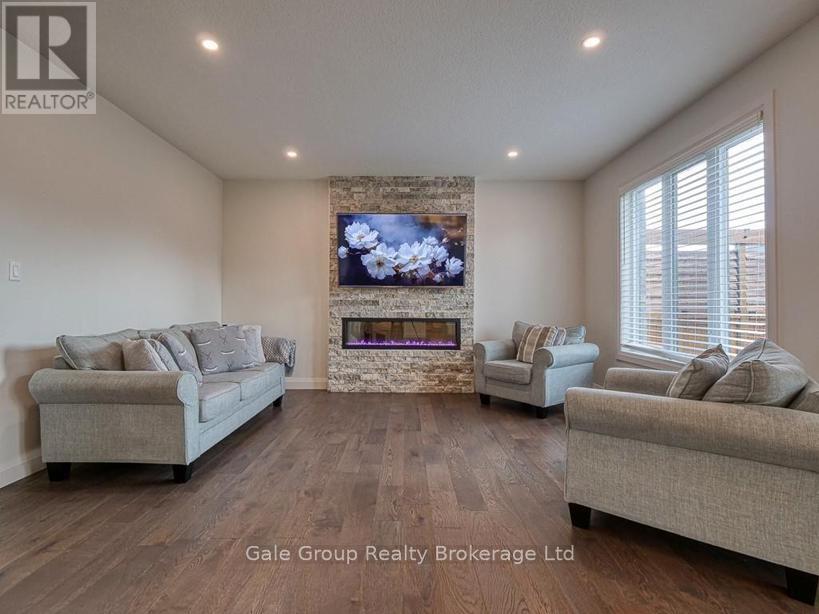 95 Thames Springs Crescent, Zorra, Ontario  N0M 2M0 - Photo 8 - X12899342