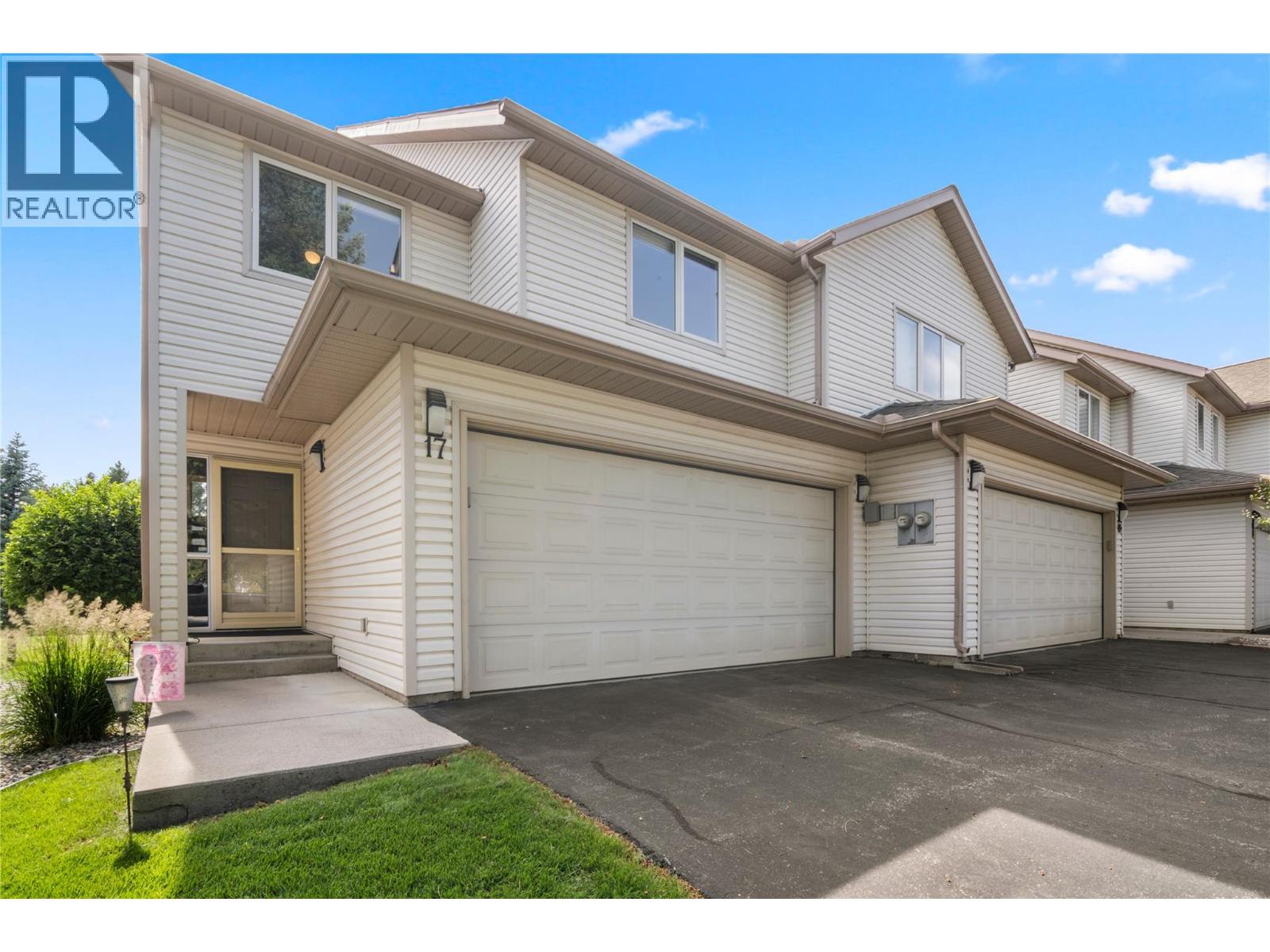 7525 Columbia Avenue Unit# 17, Radium Hot Springs, British Columbia V0A 1M0 - Photo 1 - 10379904