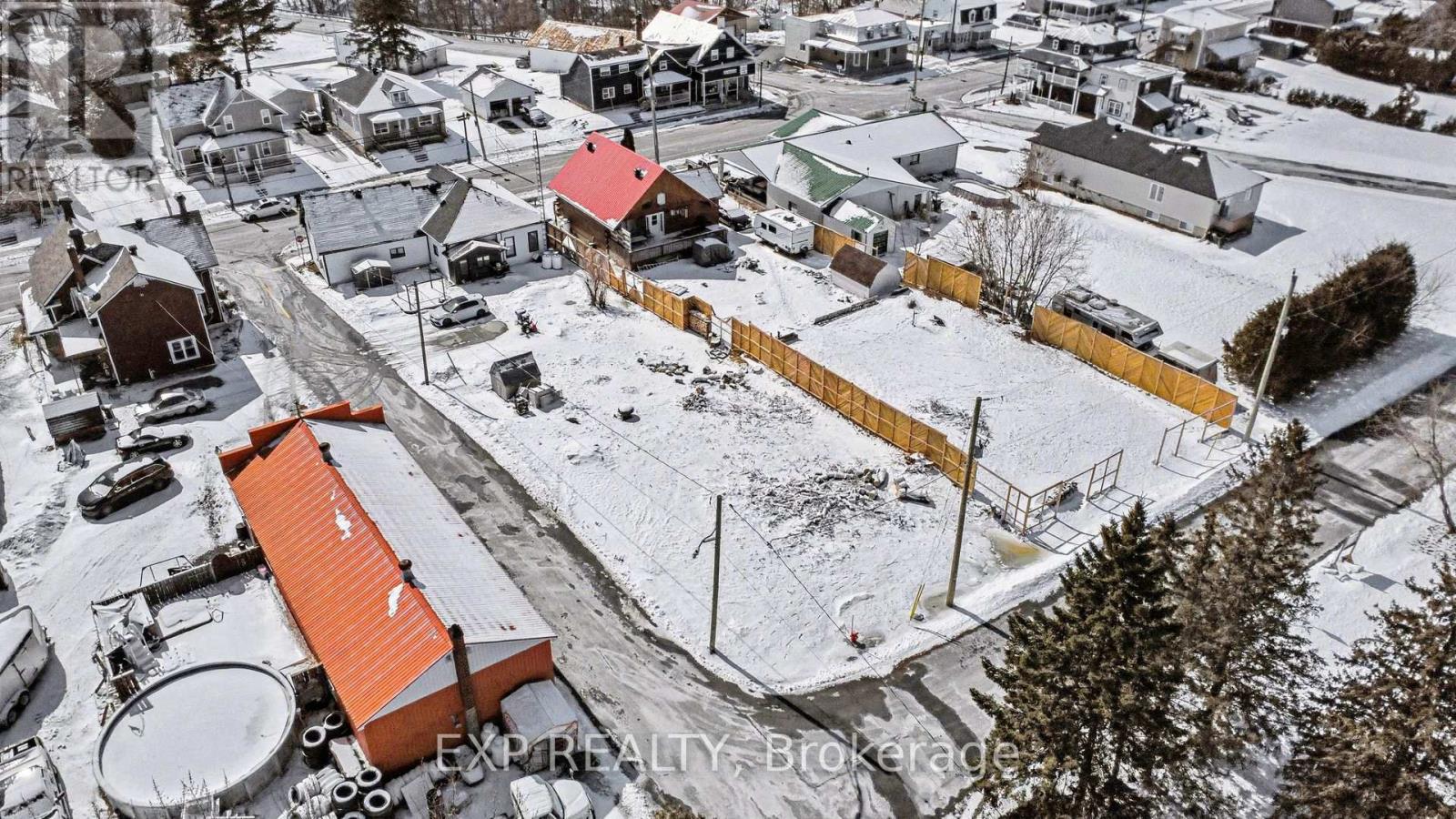 2061 Lajoie Street, Alfred And Plantagenet, Ontario  K0B 1J0 - Photo 40 - X12880794