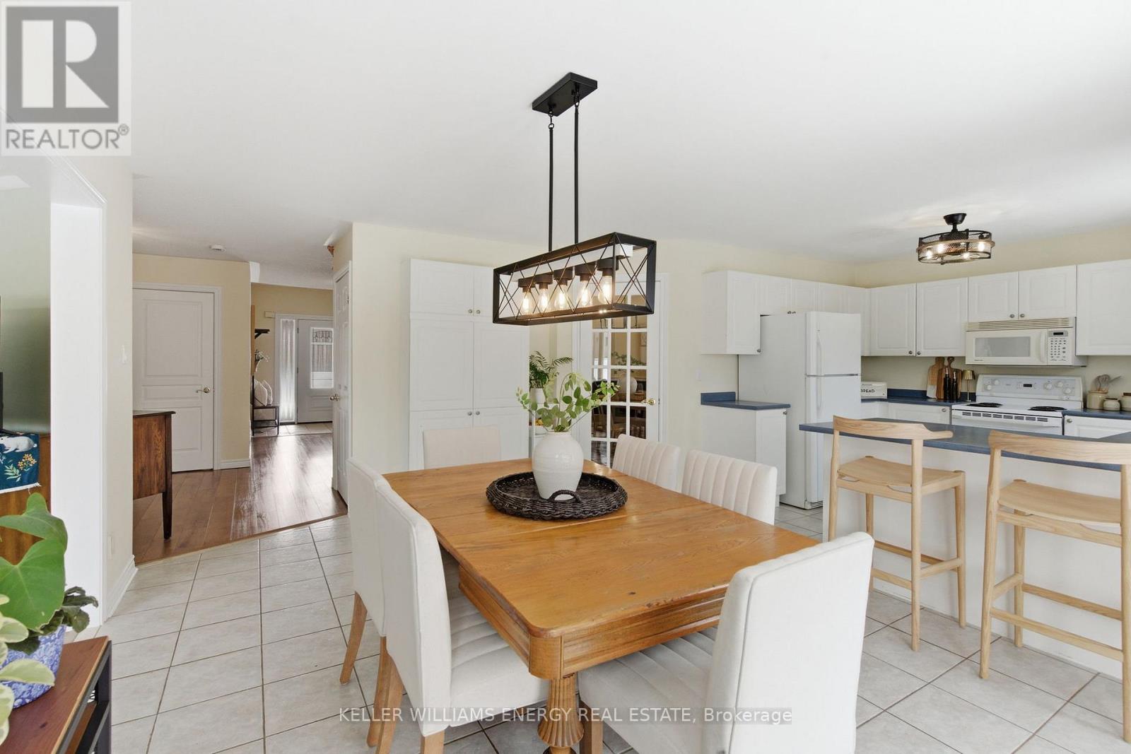 105 Guildwood Drive, Clarington, Ontario  L1C 5C7 - Photo 13 - E12899444