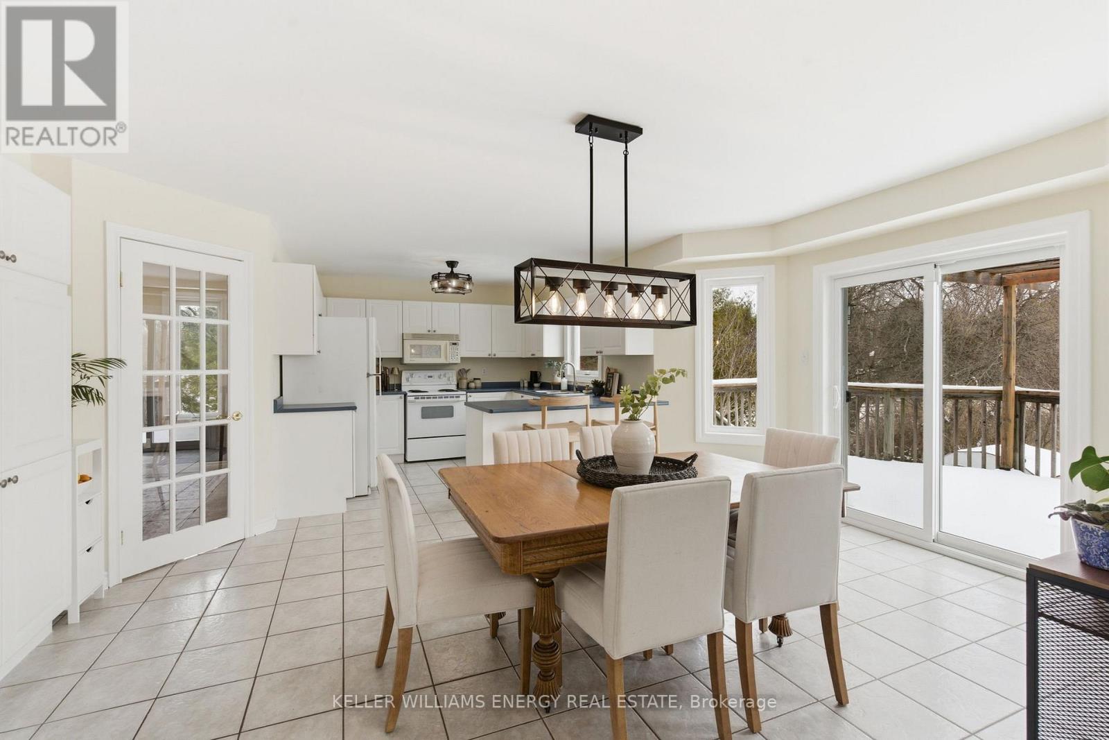 105 Guildwood Drive, Clarington, Ontario  L1C 5C7 - Photo 14 - E12899444