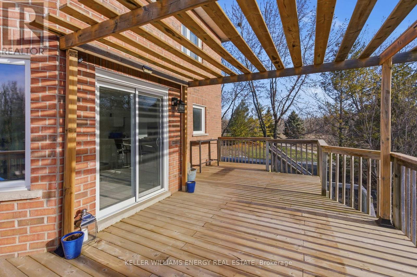 105 Guildwood Drive, Clarington, Ontario  L1C 5C7 - Photo 45 - E12899444