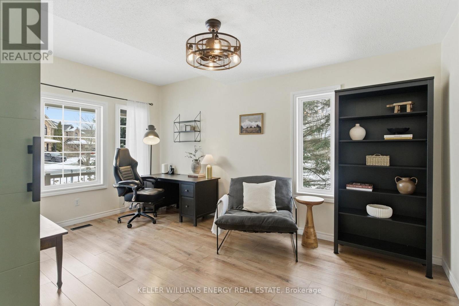 105 Guildwood Drive, Clarington, Ontario  L1C 5C7 - Photo 6 - E12899444