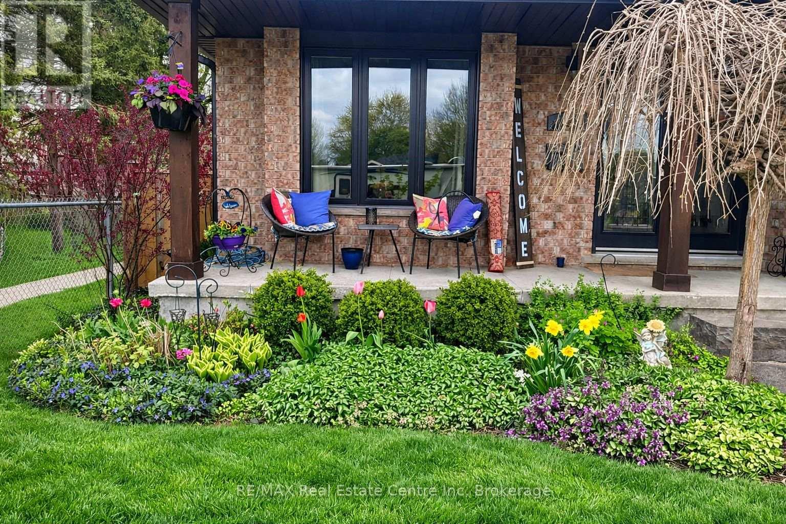 771 Victoria Terrace, Centre Wellington, Ontario N1M 3L5 - Photo 3 - X12899290