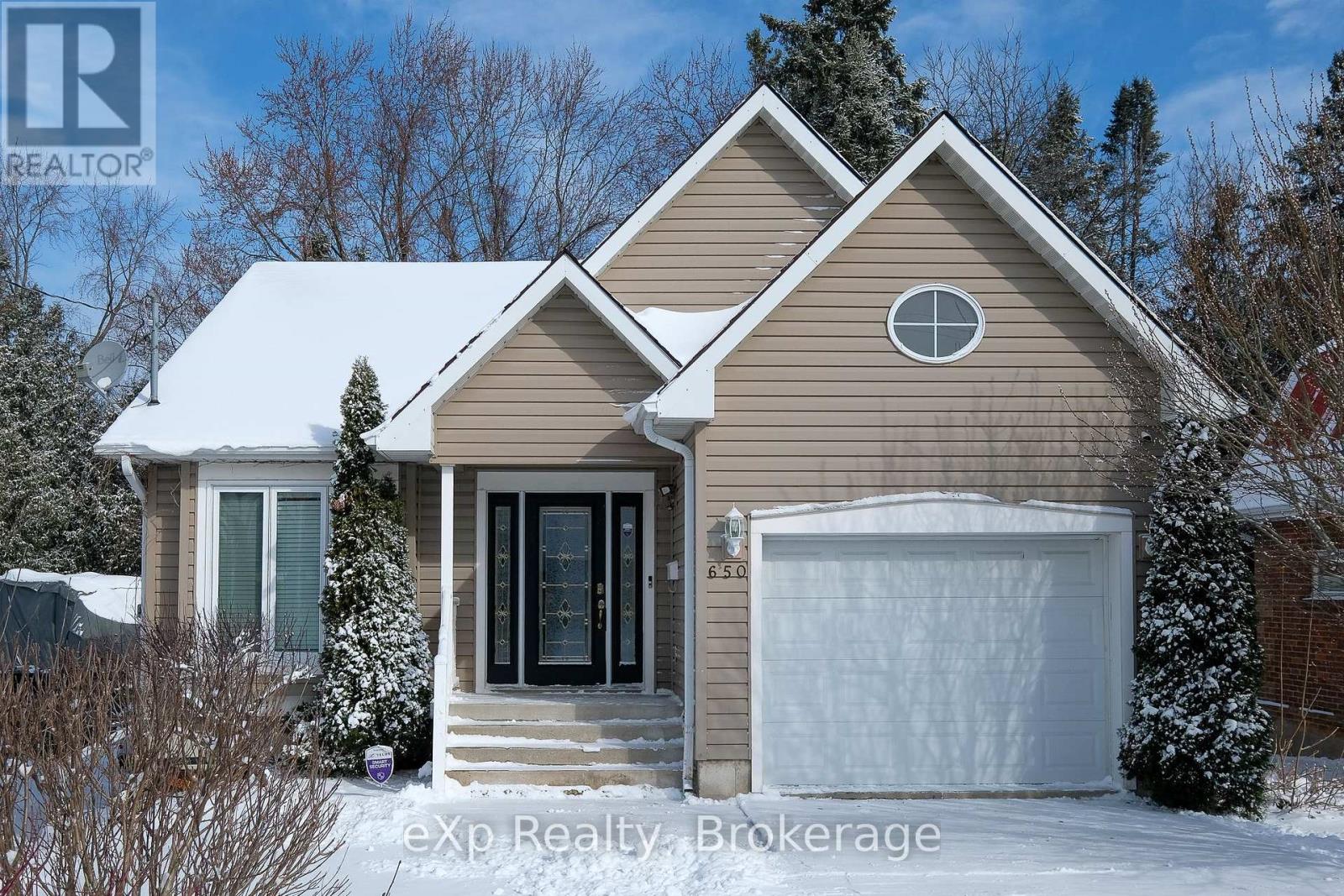 650 6th Street E, Owen Sound, Ontario  N4K 1G3 - Photo 1 - X12899354