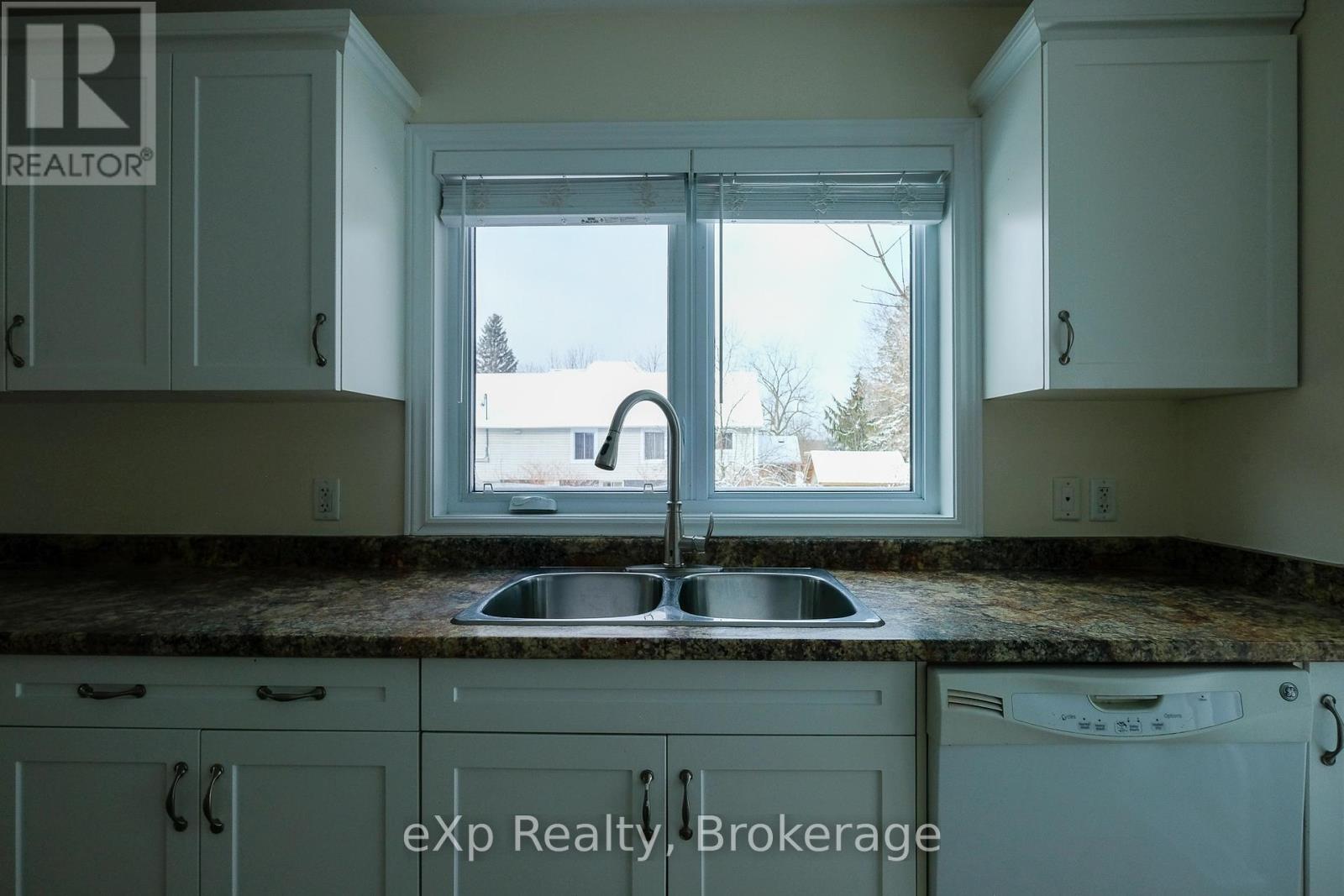 650 6th Street E, Owen Sound, Ontario  N4K 1G3 - Photo 12 - X12899354