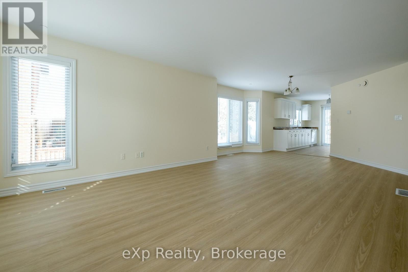 650 6th Street E, Owen Sound, Ontario  N4K 1G3 - Photo 9 - X12899354