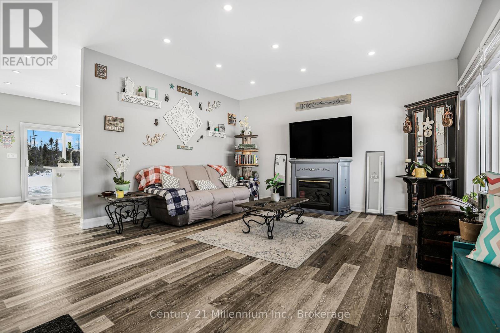 621 Lindsay  30 Road, Northern Bruce Peninsula, Ontario  N0H 1Z0 - Photo 10 - X12899454