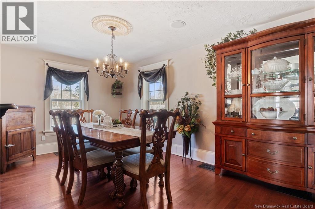 521 Royal, Memramcook, New Brunswick  E4K 1N7 - Photo 11 - NB134087