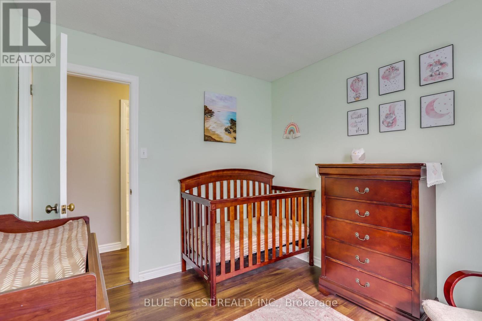 1089 Viscount Road, London South, Ontario  N6K 1H9 - Photo 23 - X12899334