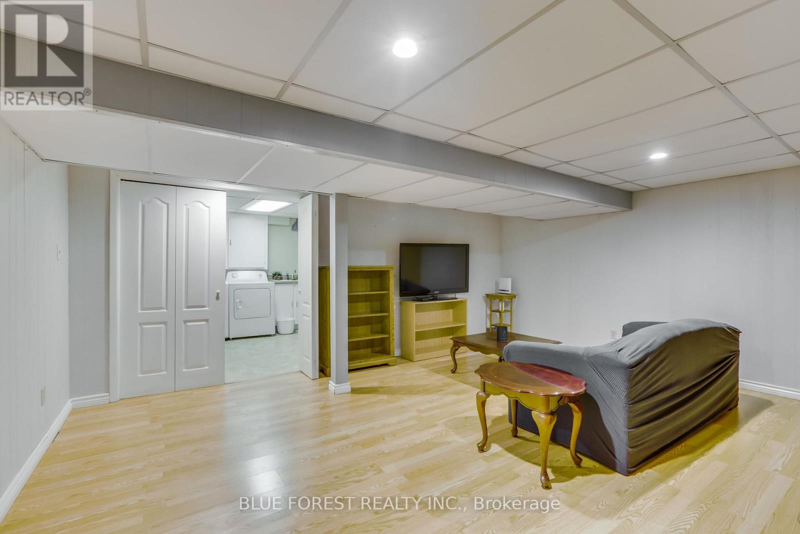 1089 Viscount Road, London South, Ontario  N6K 1H9 - Photo 32 - X12899334