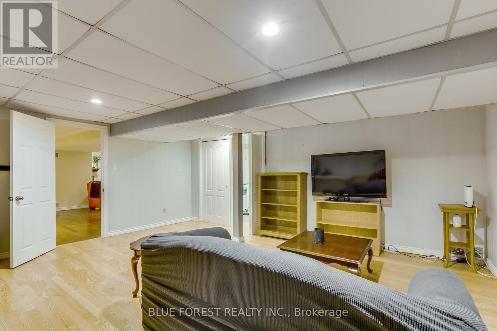 1089 Viscount Road, London South, Ontario  N6K 1H9 - Photo 34 - X12899334