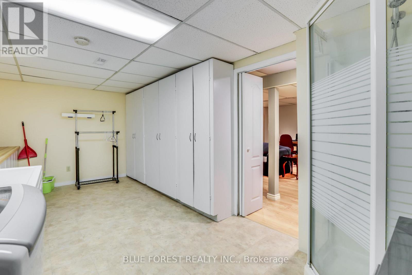 1089 Viscount Road, London South, Ontario  N6K 1H9 - Photo 36 - X12899334