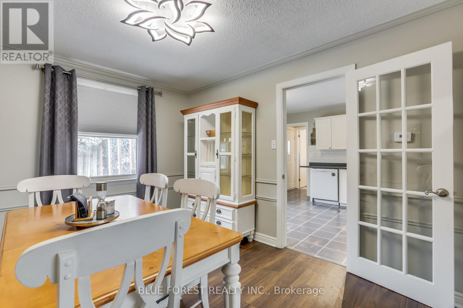 1089 Viscount Road, London South, Ontario  N6K 1H9 - Photo 6 - X12899334