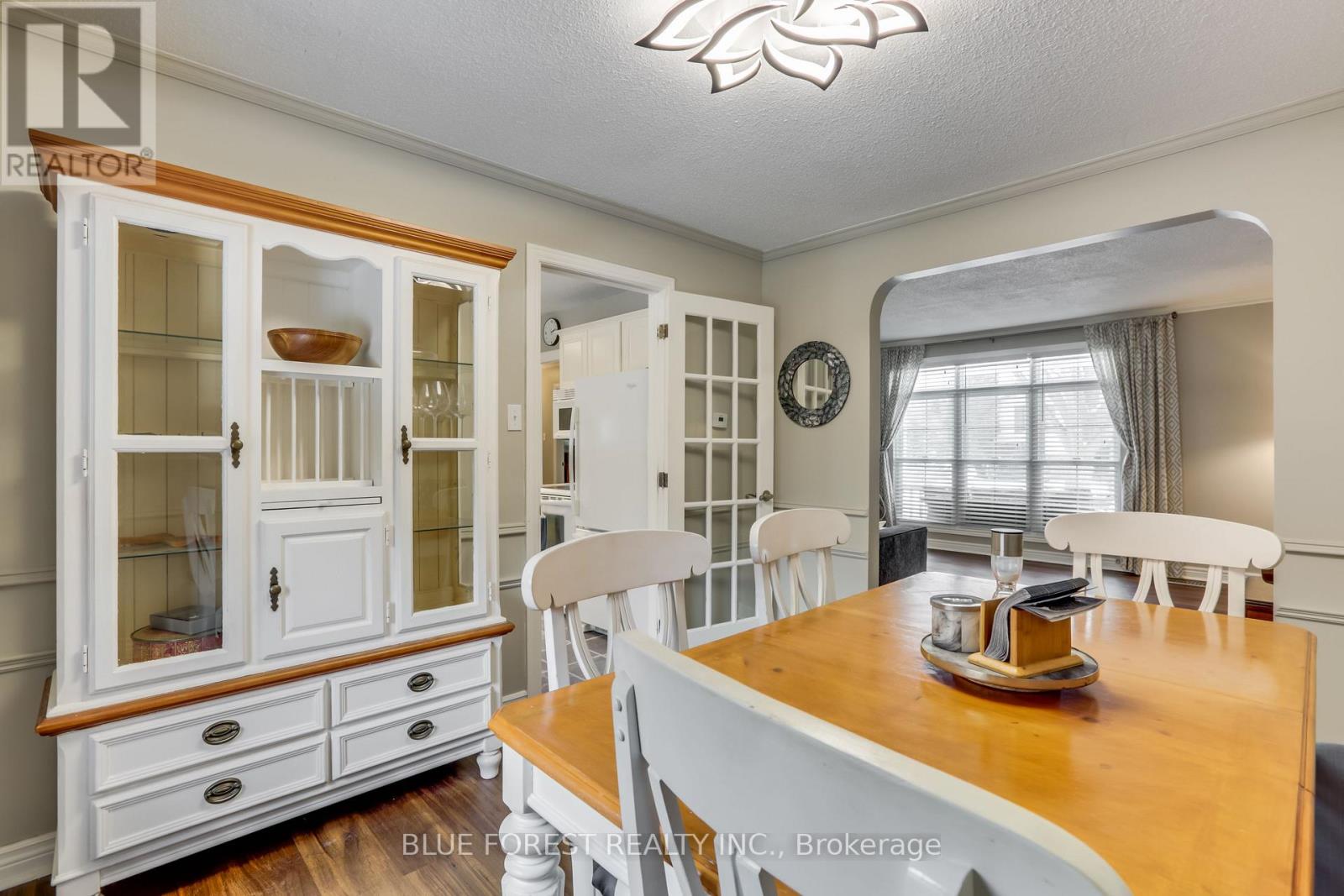 1089 Viscount Road, London South, Ontario  N6K 1H9 - Photo 9 - X12899334