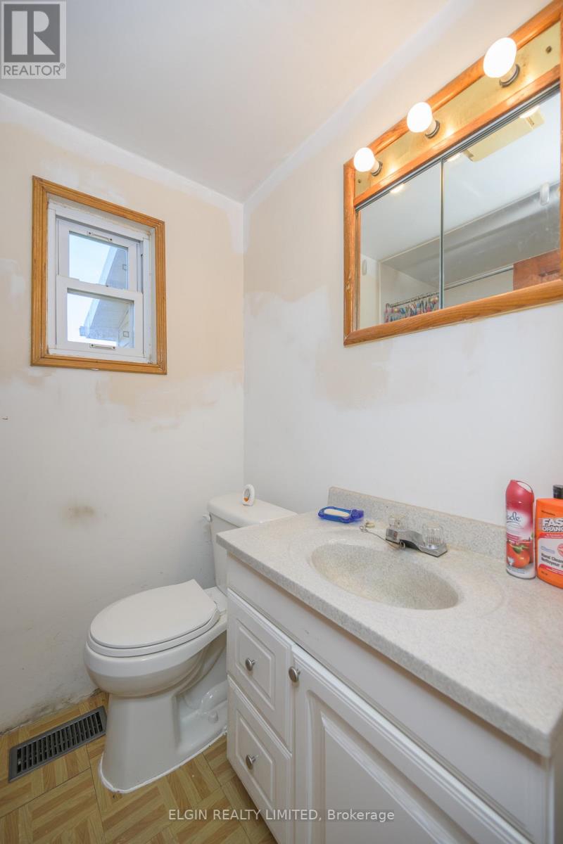 9704 Union Road, Southwold, Ontario  N0L 2E0 - Photo 36 - X12899348