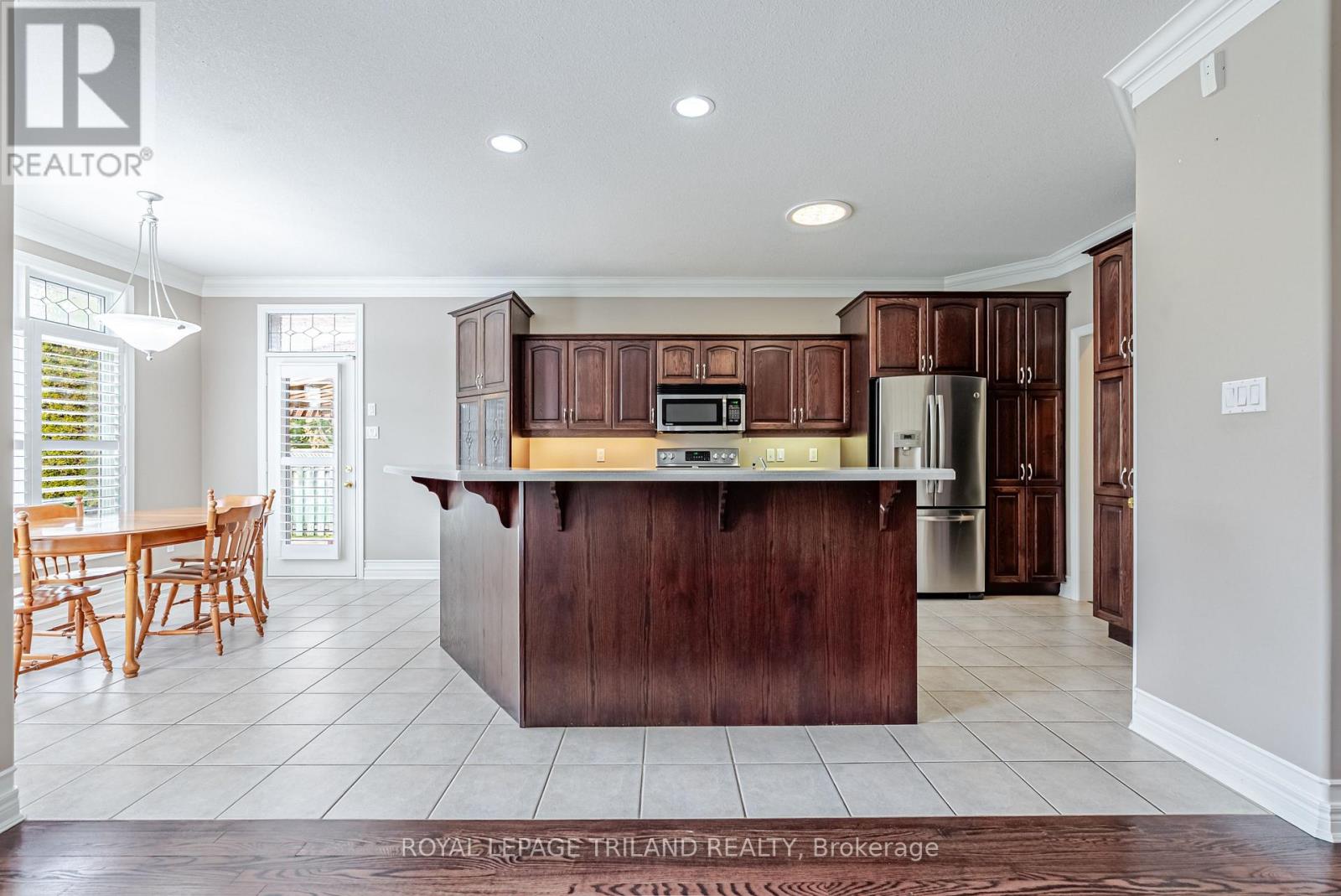 43 Pinehurst Drive, Thames Centre, Ontario  N0L 1G2 - Photo 20 - X12899386