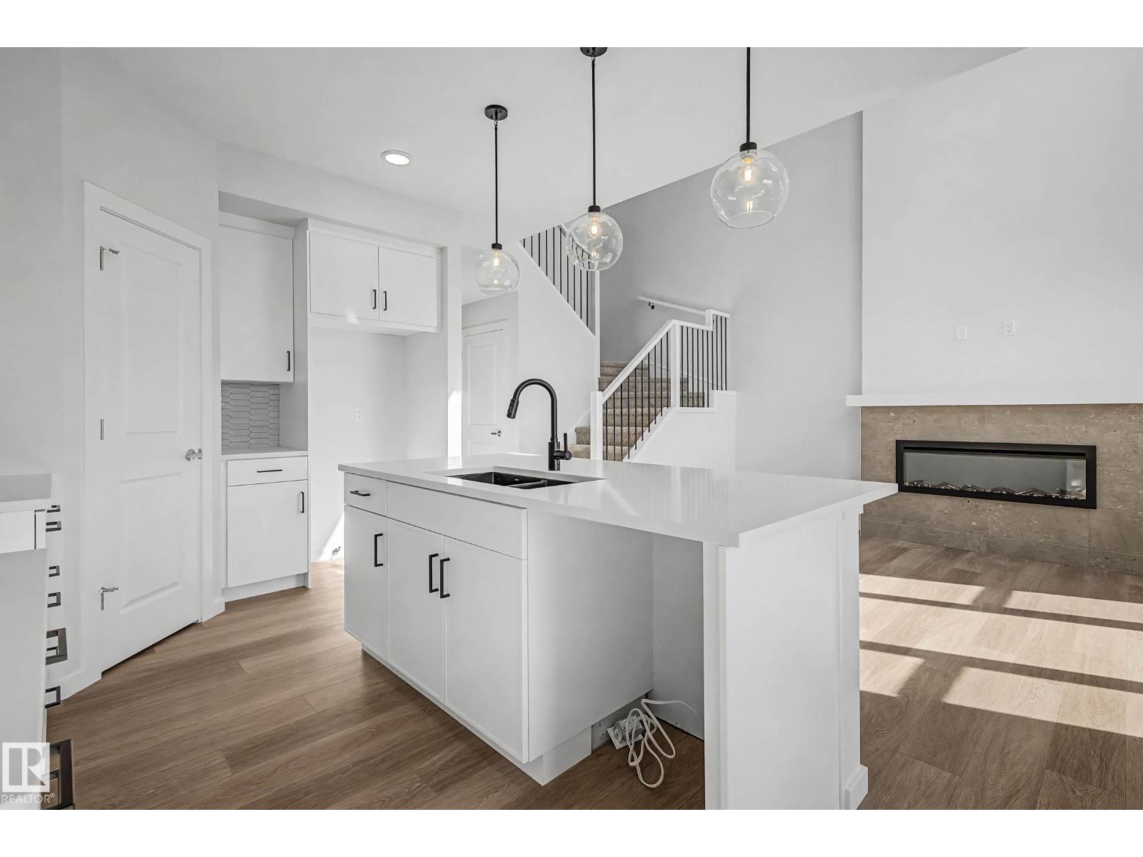 6923 51 Av, Beaumont, Alberta  T4X 3E4 - Photo 6 - E4457016