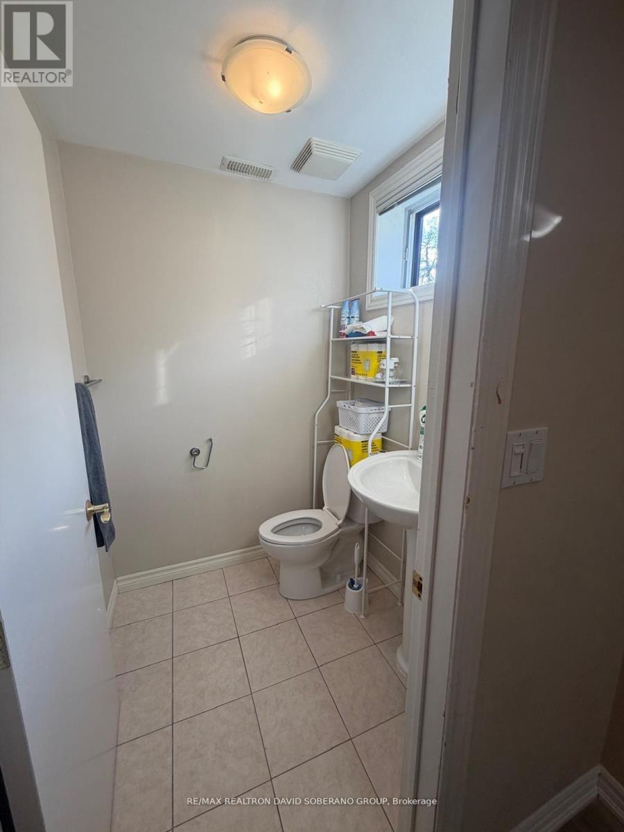 89 Allingham Gardens, Toronto, Ontario  M3H 1X9 - Photo 15 - C12899202