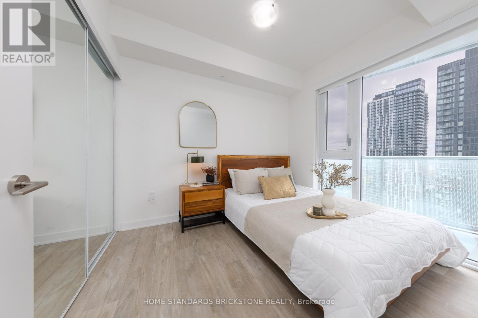 2907 - 100 Dalhousie Street, Toronto, Ontario  M5B 0C7 - Photo 2 - C12899246