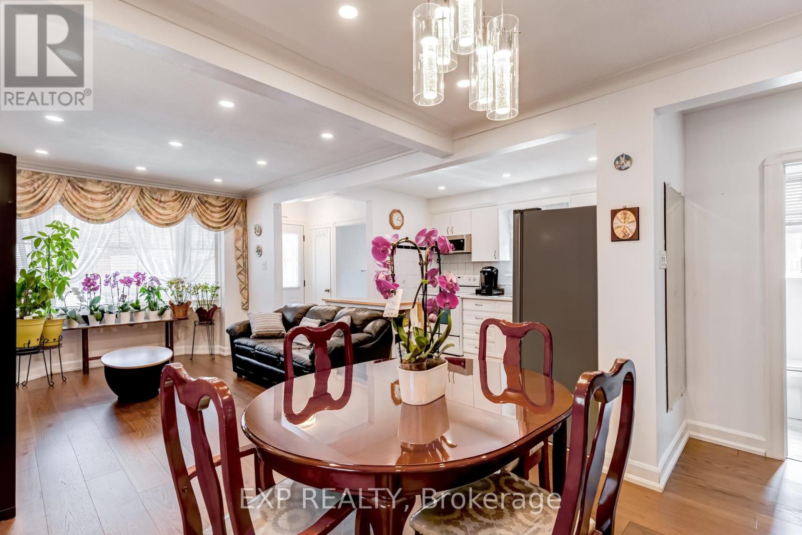 436 Oakwood Avenue, Toronto (Oakwood Village), Ontario  M6E 2W5 - Photo 12 - C12899296