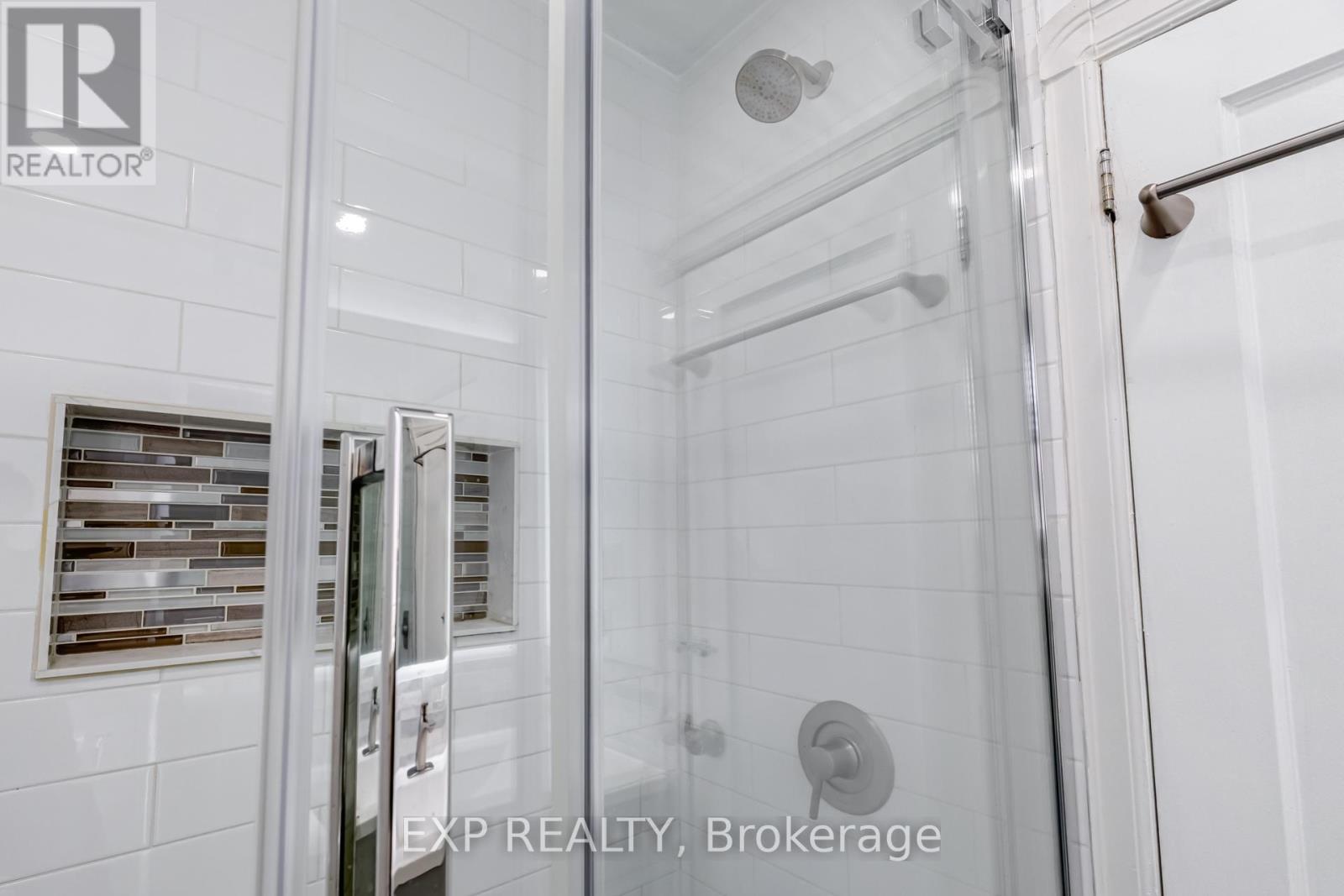 436 Oakwood Avenue, Toronto (Oakwood Village), Ontario  M6E 2W5 - Photo 14 - C12899296