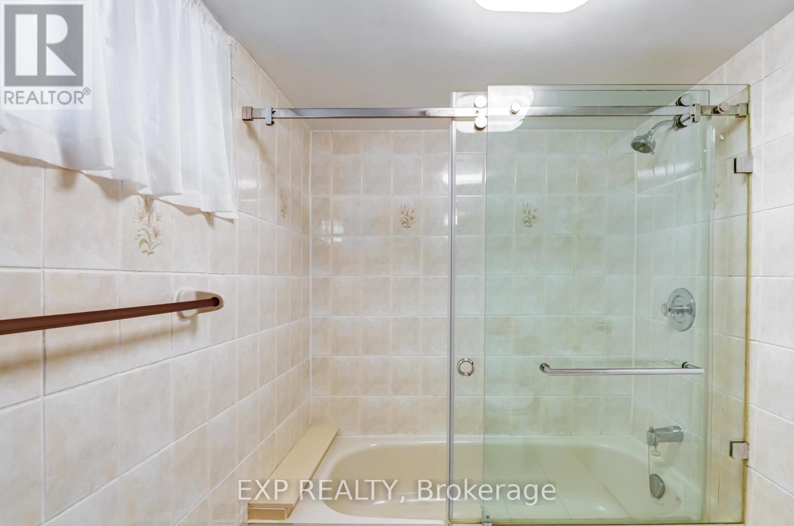 436 Oakwood Avenue, Toronto (Oakwood Village), Ontario  M6E 2W5 - Photo 23 - C12899296