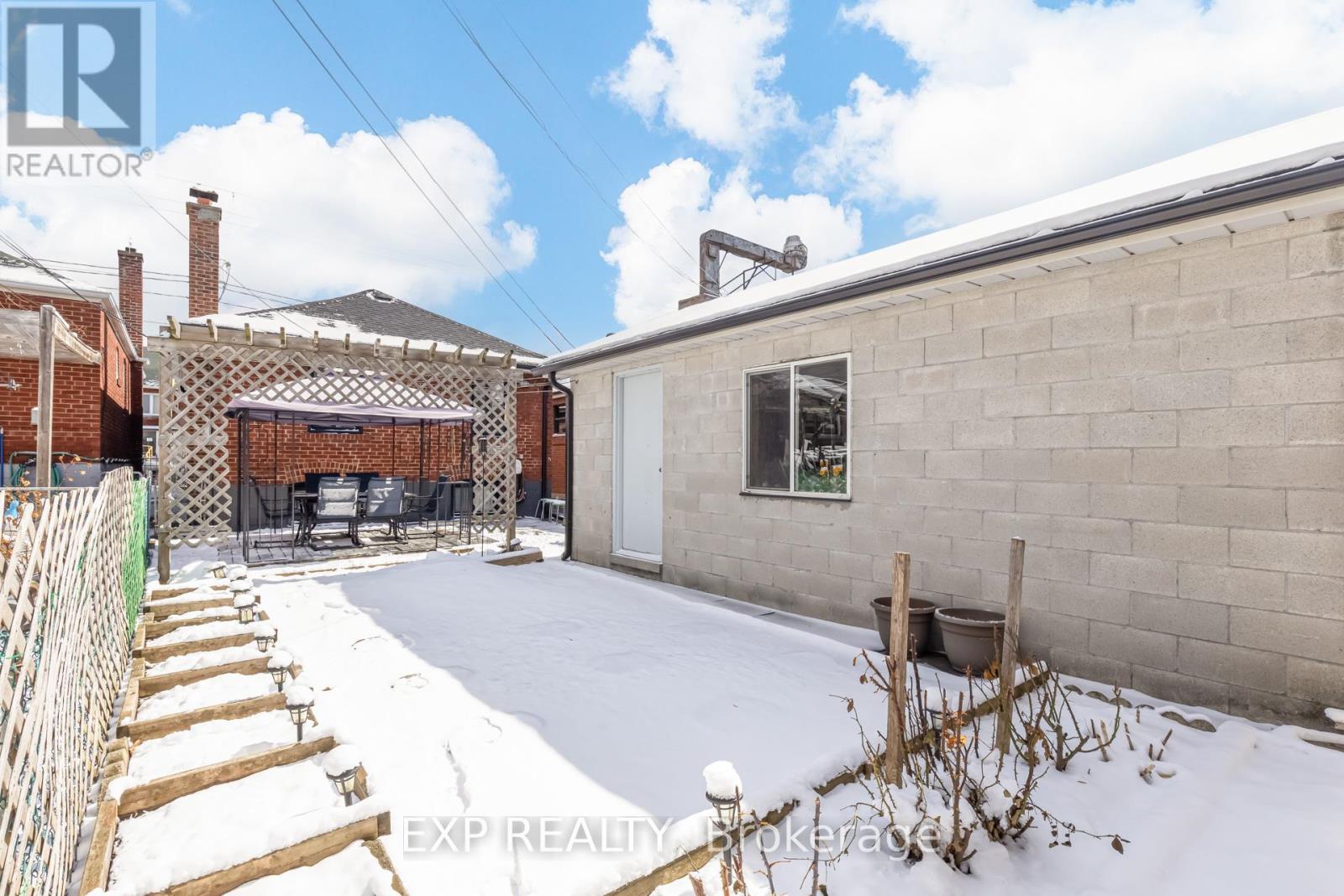 436 Oakwood Avenue, Toronto (Oakwood Village), Ontario  M6E 2W5 - Photo 32 - C12899296