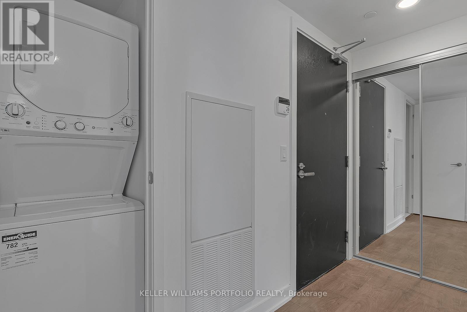 3912 - 501 Yonge Street, Toronto, Ontario  M4Y 0G8 - Photo 18 - C12899344