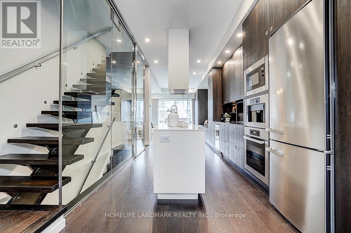 295 Roxton Road, Toronto, Ontario  M6G 3R1 - Photo 6 - C12899350