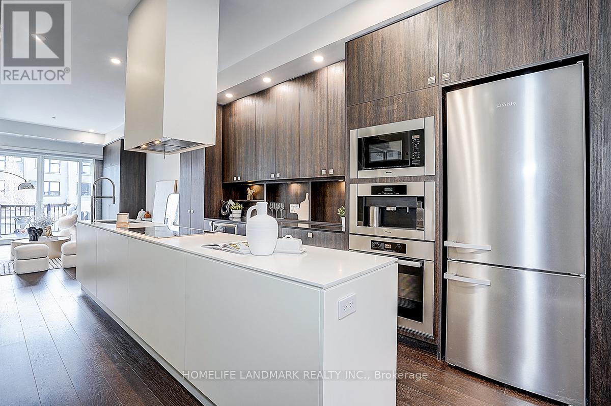 295 Roxton Road, Toronto, Ontario  M6G 3R1 - Photo 7 - C12899350