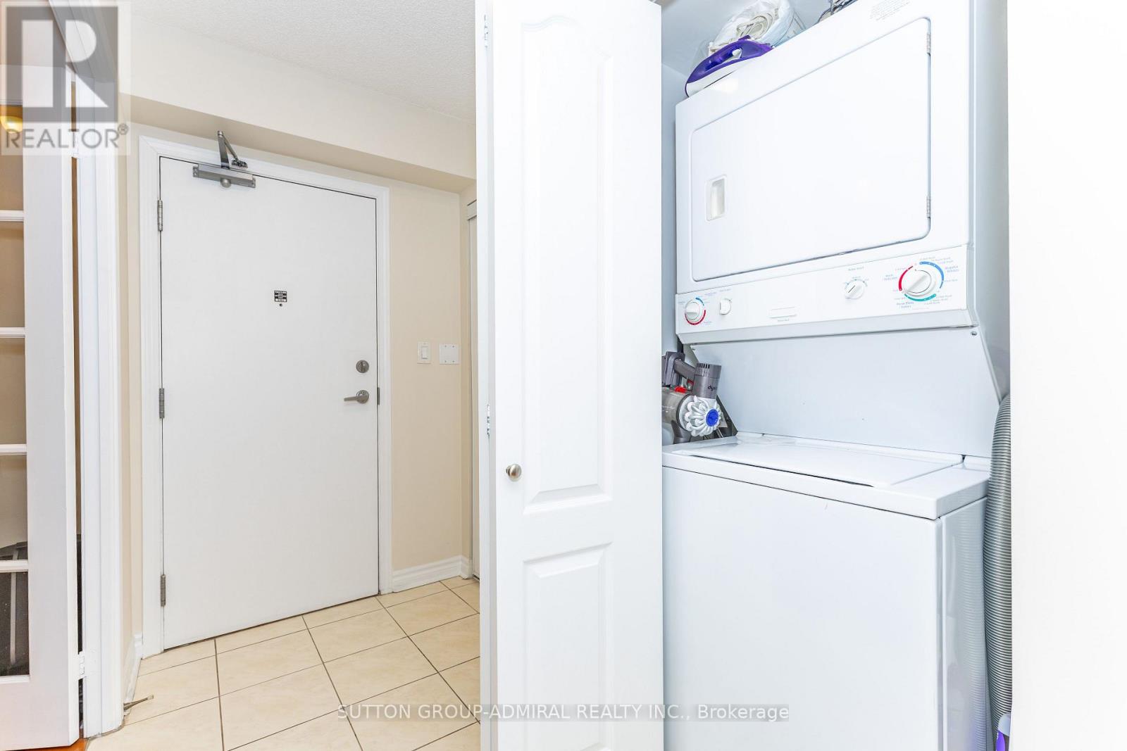 1606 - 1 Rean Drive, Toronto (Bayview Village), Ontario  M2K 3C1 - Photo 14 - C12899370