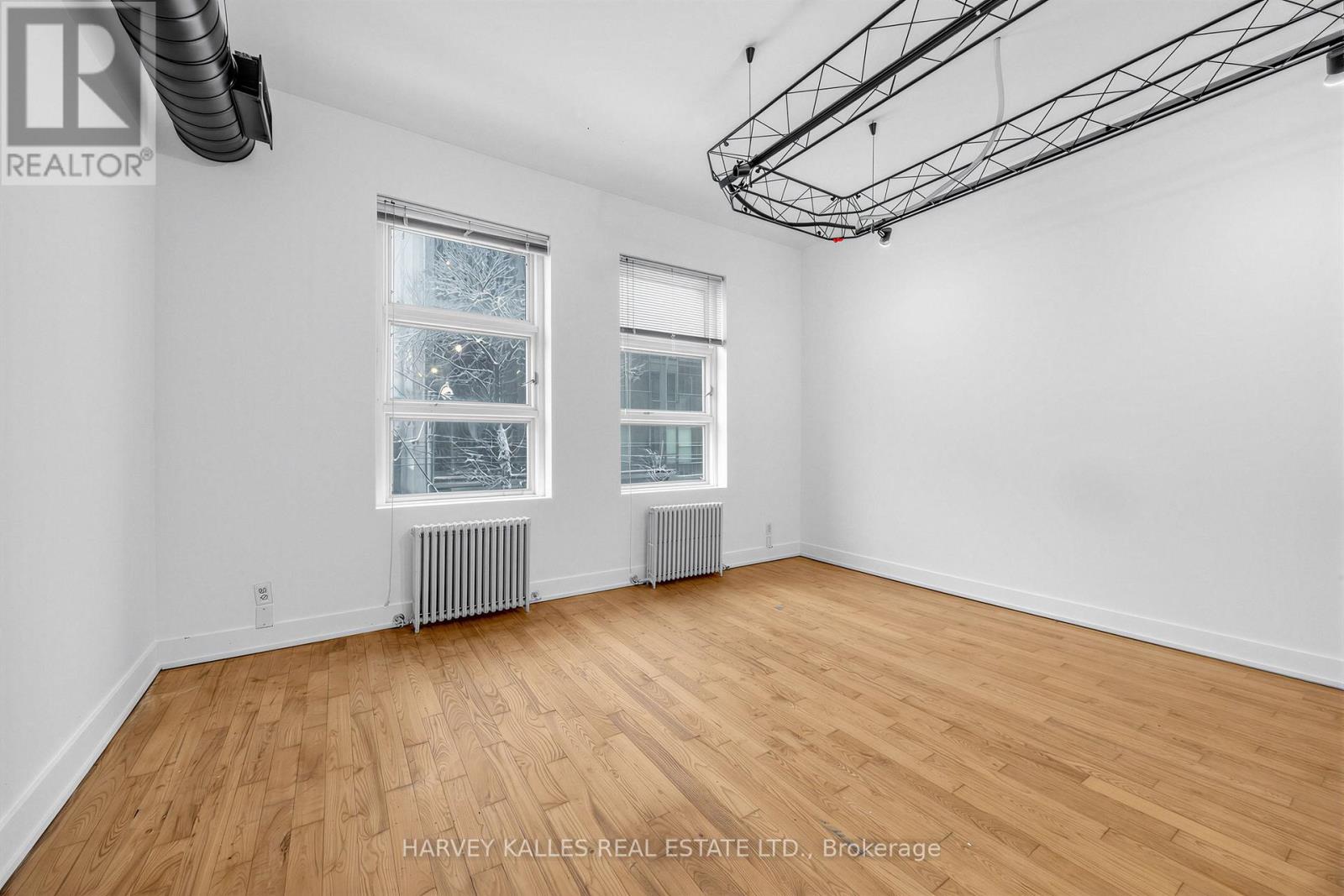 106 Queen Street E, Toronto (Church-Yonge Corridor), Ontario  M5C 1S6 - Photo 15 - C12899382