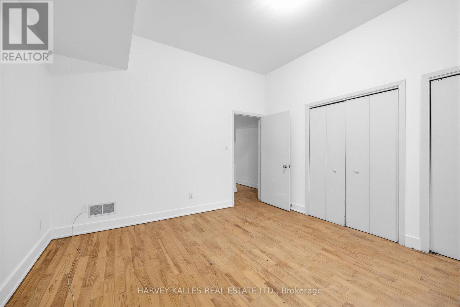 106 Queen Street E, Toronto (Church-Yonge Corridor), Ontario  M5C 1S6 - Photo 19 - C12899382