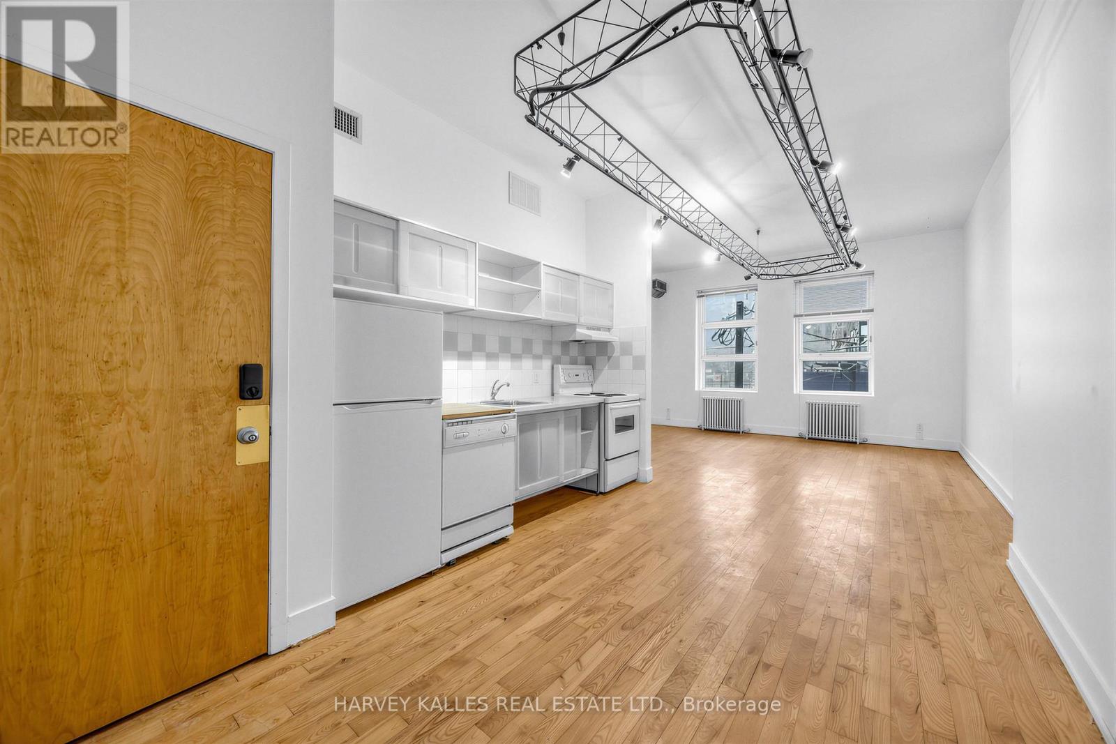 106 Queen Street E, Toronto (Church-Yonge Corridor), Ontario  M5C 1S6 - Photo 9 - C12899382