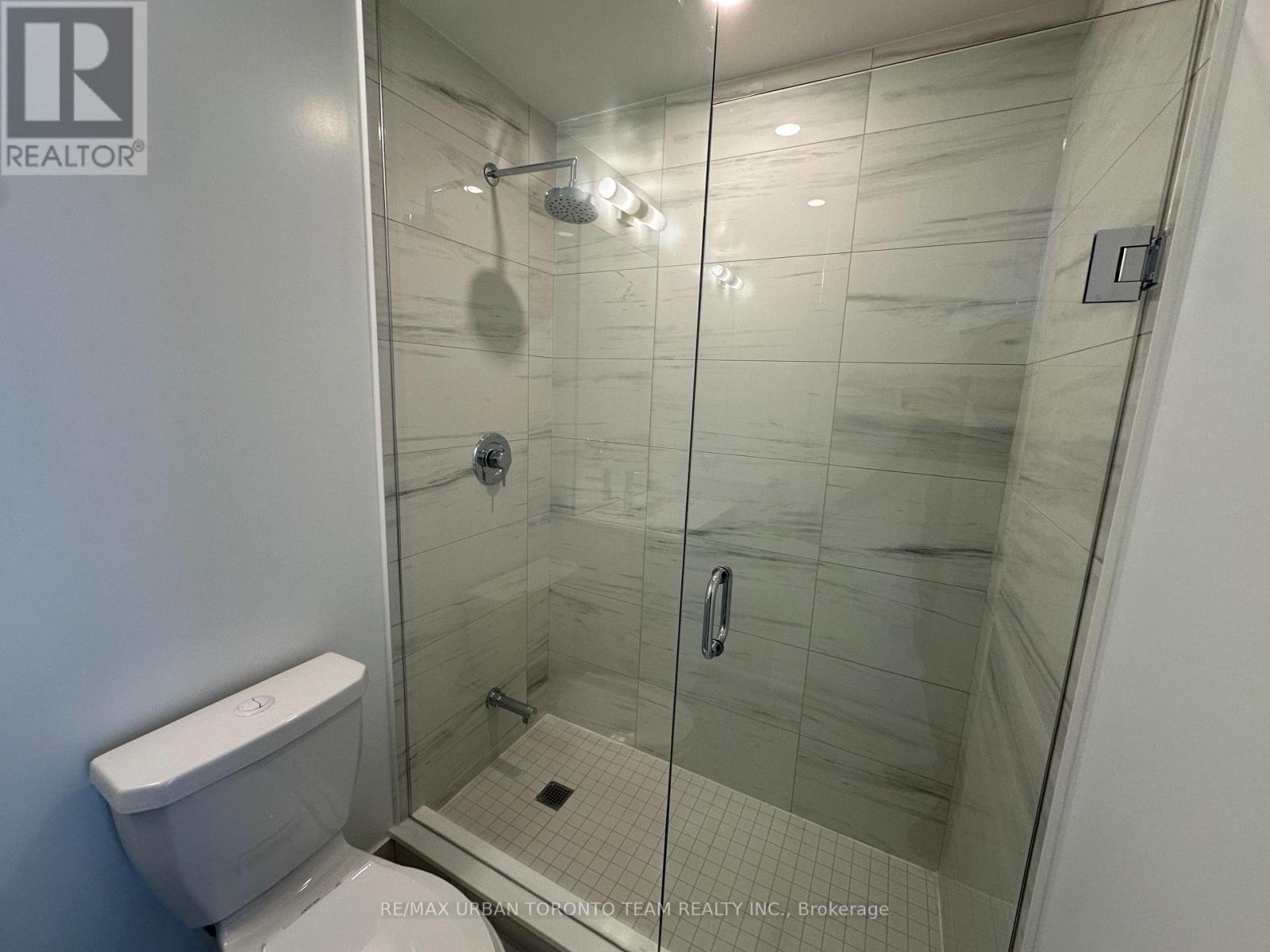 2709 - 180 Front Street E, Toronto, Ontario  M5A 0K9 - Photo 10 - C12899400
