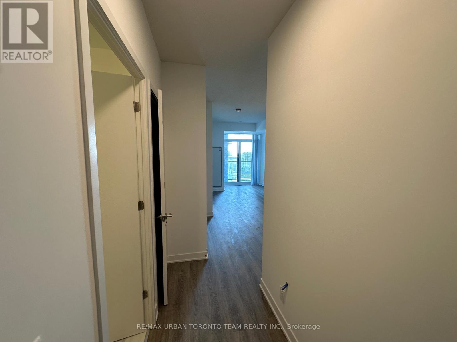 2709 - 180 Front Street E, Toronto, Ontario  M5A 0K9 - Photo 12 - C12899400