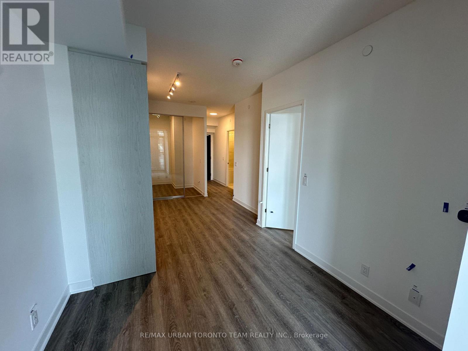 2709 - 180 Front Street E, Toronto, Ontario  M5A 0K9 - Photo 5 - C12899400