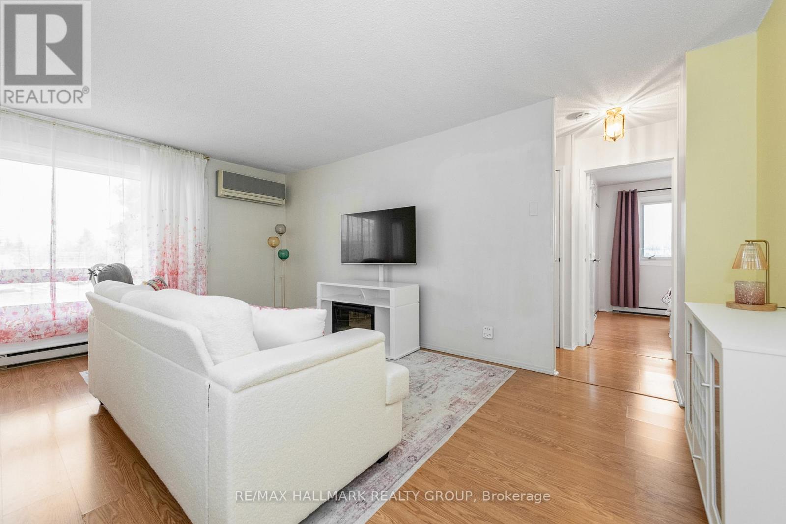 107 - 158a Mcarthur Avenue, Ottawa, Ontario  K1L 7E7 - Photo 11 - X12899266