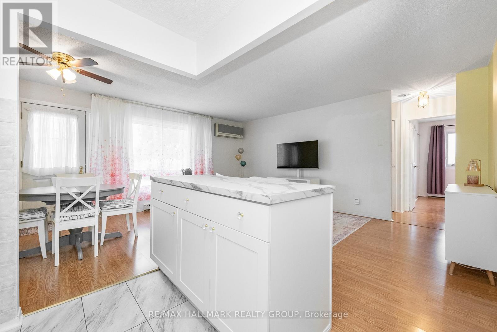 107 - 158a Mcarthur Avenue, Ottawa, Ontario  K1L 7E7 - Photo 9 - X12899266