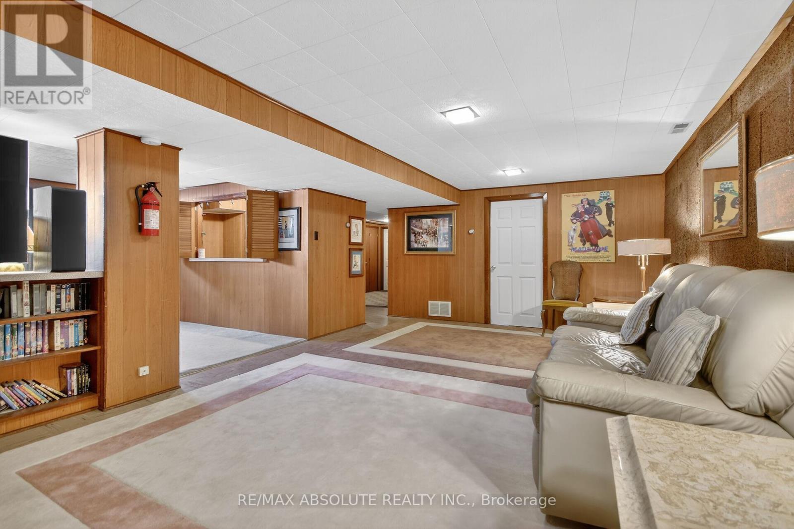 62 Foothills Drive, Ottawa, Ontario  K2H 6K3 - Photo 41 - X12899310