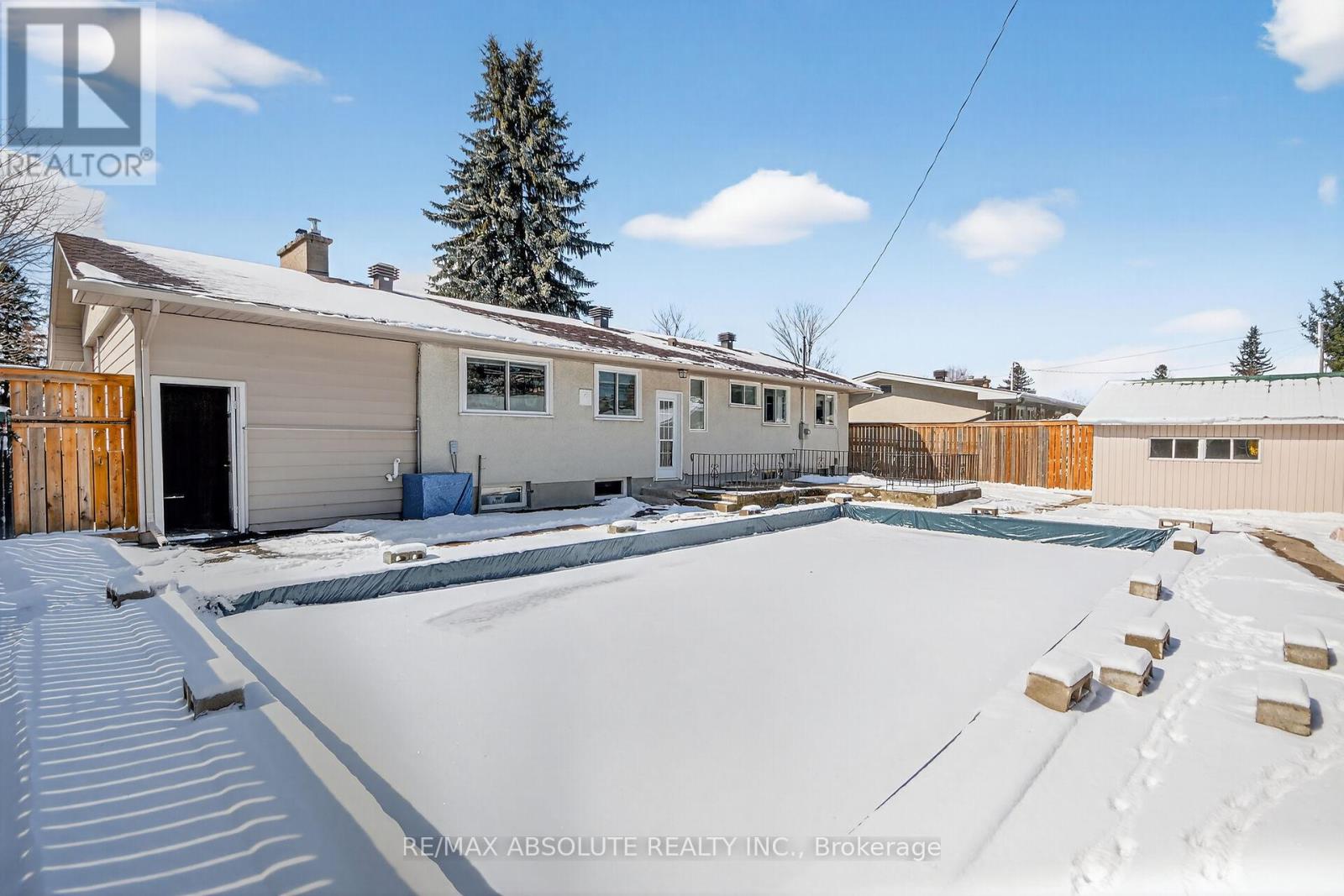 62 Foothills Drive, Ottawa, Ontario  K2H 6K3 - Photo 49 - X12899310