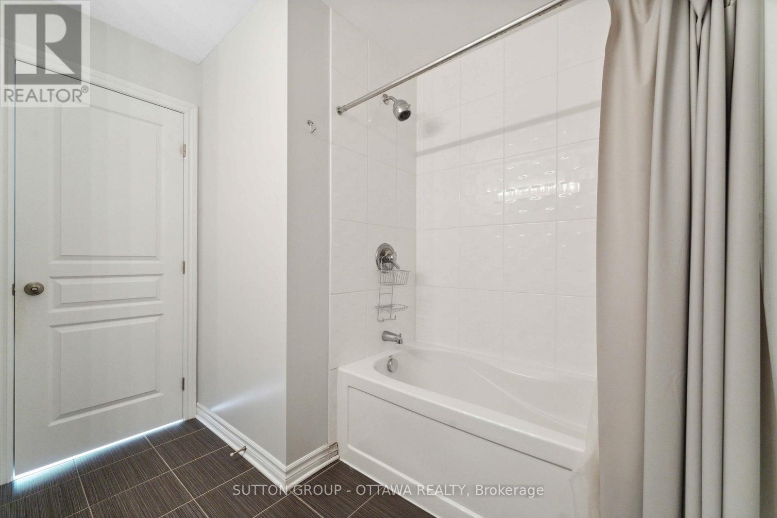 248 Keyrock Drive, Ottawa, Ontario  K2T 0G2 - Photo 19 - X12899326