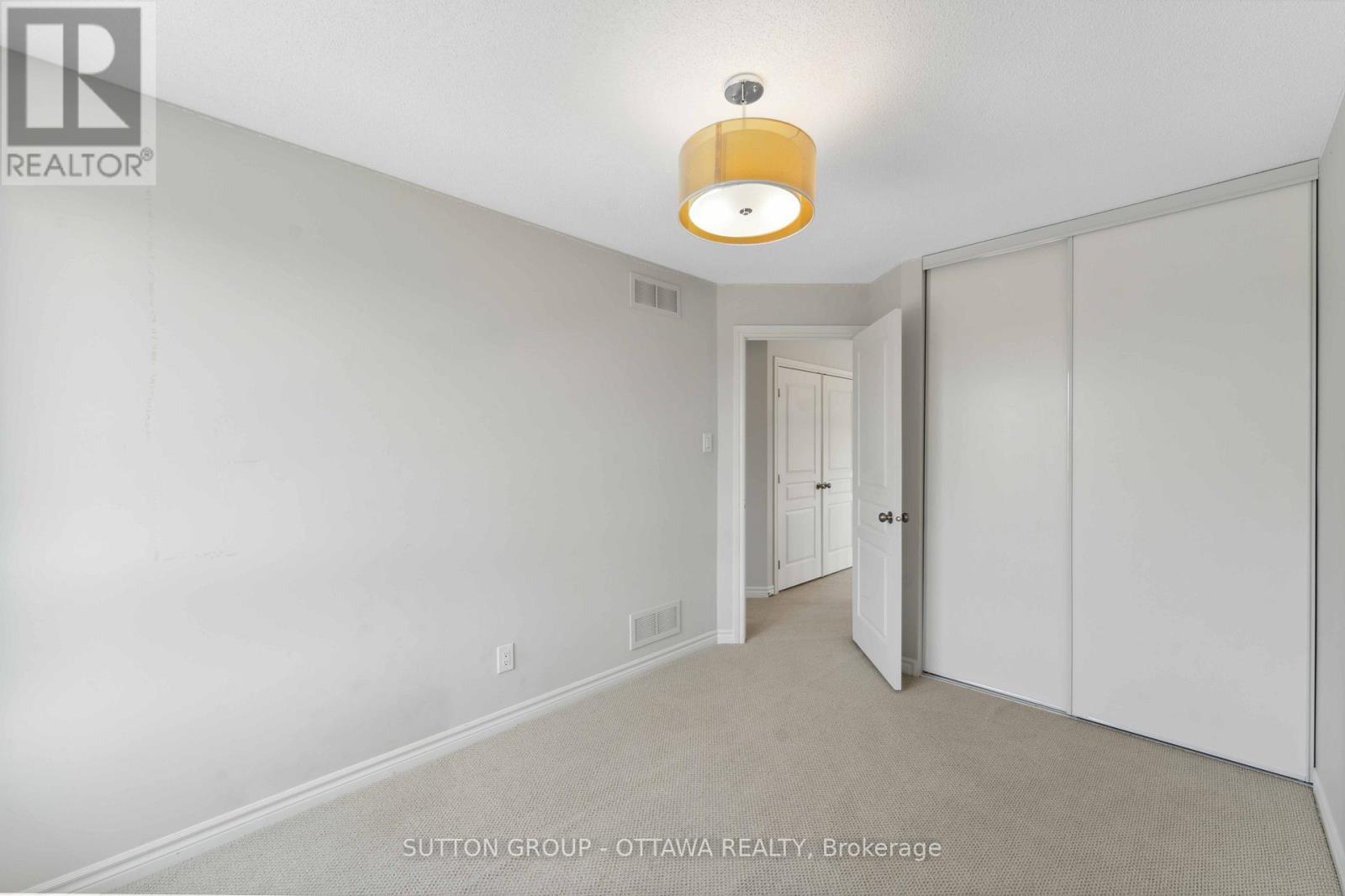 248 Keyrock Drive, Ottawa, Ontario  K2T 0G2 - Photo 22 - X12899326