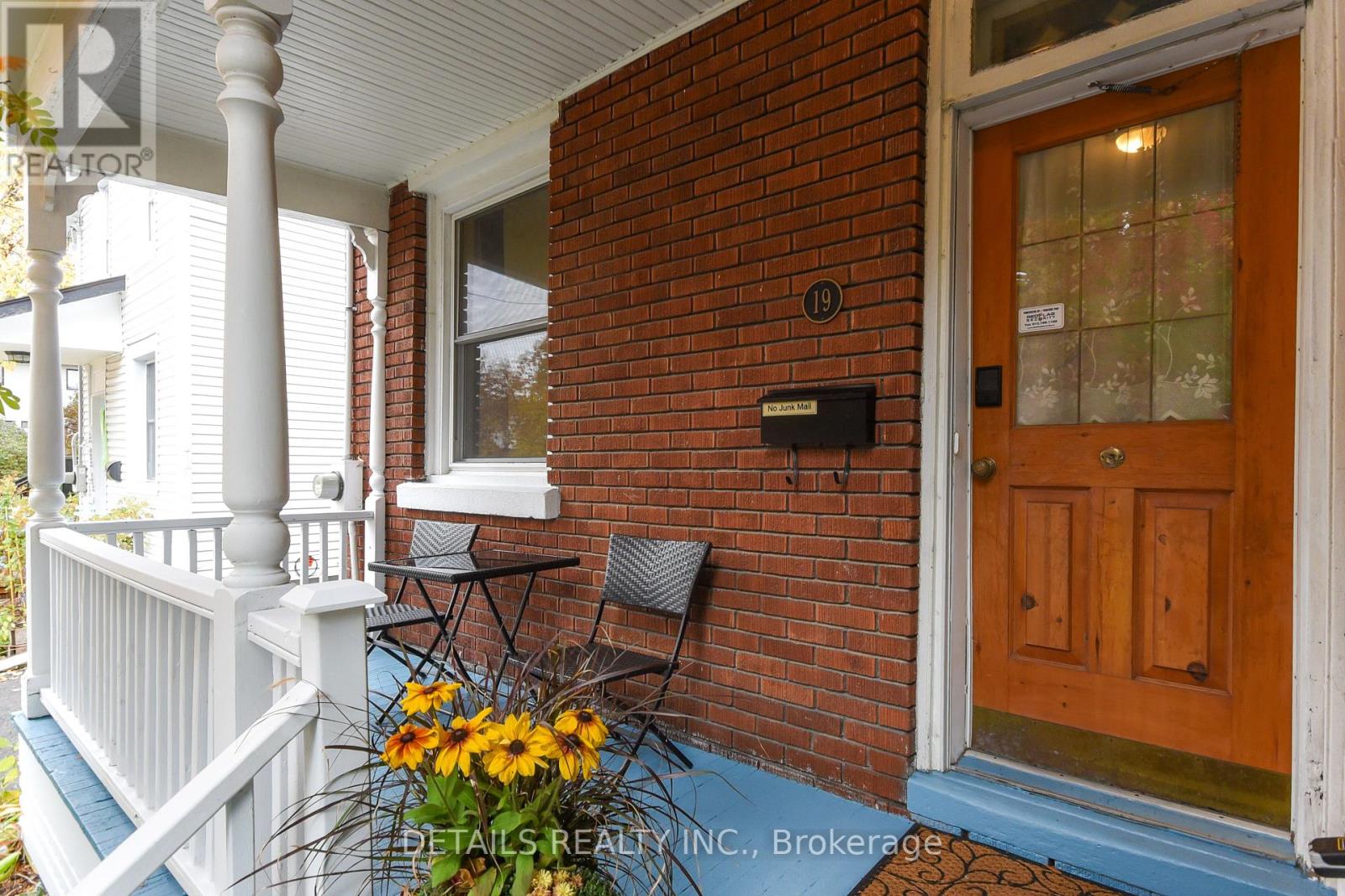 19 Gould Street, Ottawa, Ontario  K1Y 2P1 - Photo 2 - X12899330