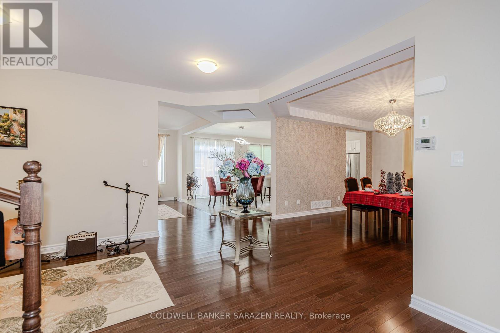 942 Guinness Crescent, Ottawa, Ontario  K2C 3H2 - Photo 7 - X12899426