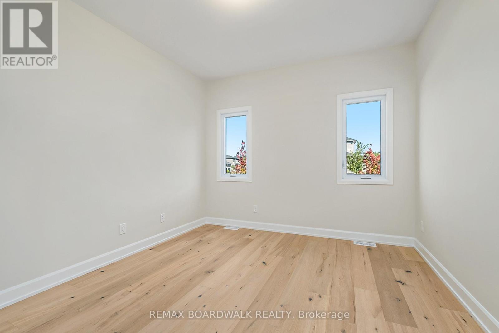 1035 Chablis Crescent, Russell, Ontario  K0A 1W0 - Photo 7 - X12899428