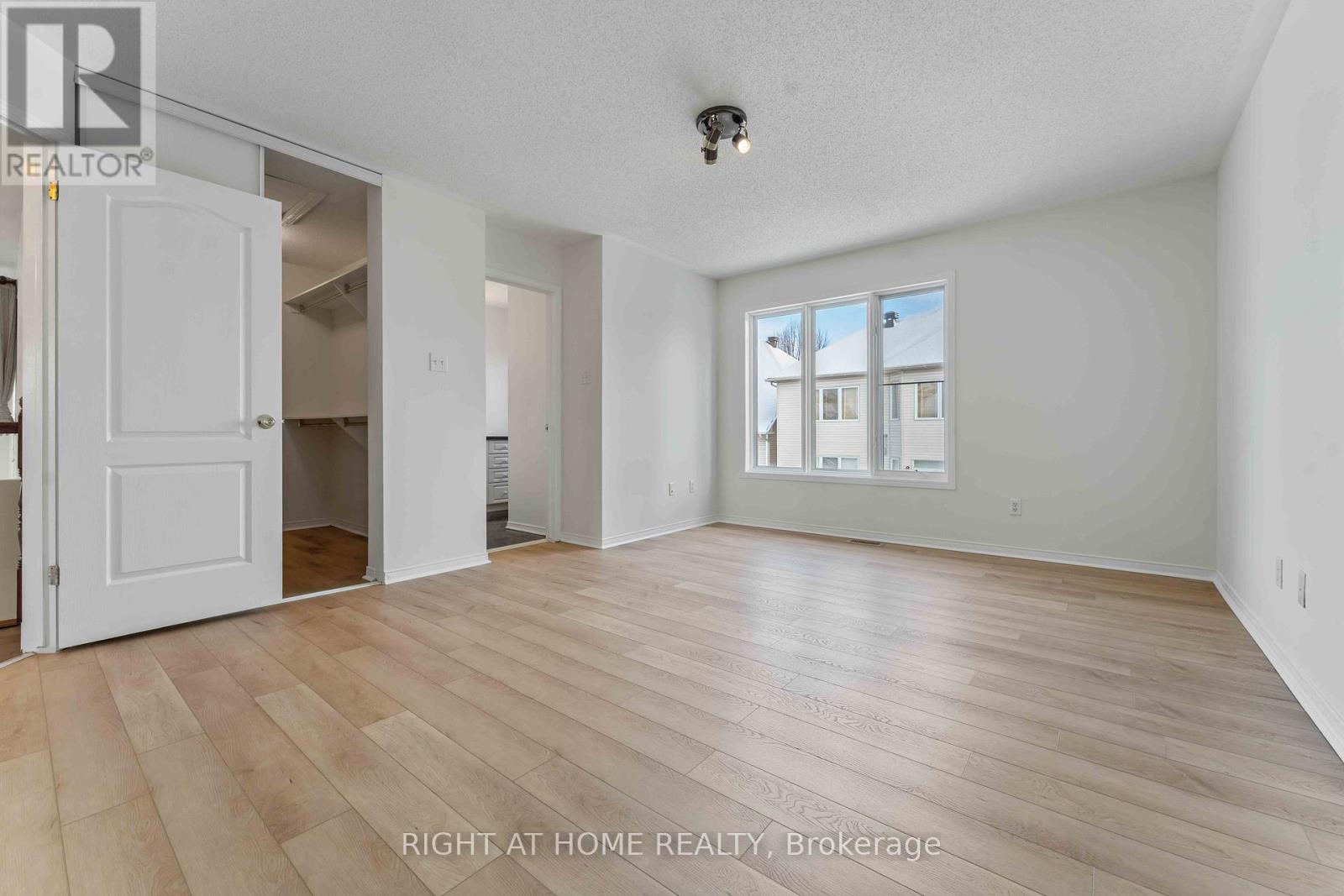 104b Craig Henry Drive, Ottawa, Ontario  K2G 6L8 - Photo 19 - X12899446